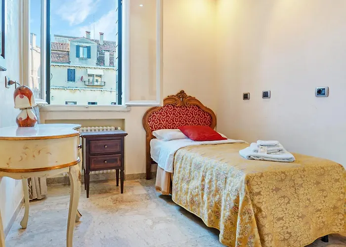 Inn Venice 3*
